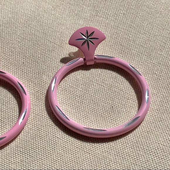 60s VTG Pink Starburst Hoop Earrings - Picture 2 of 3